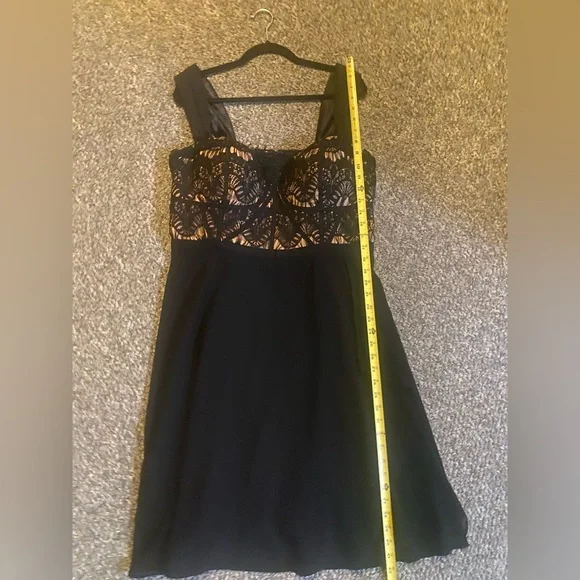 Black lace top size 16 City Chic dress - Picture 10 of 10